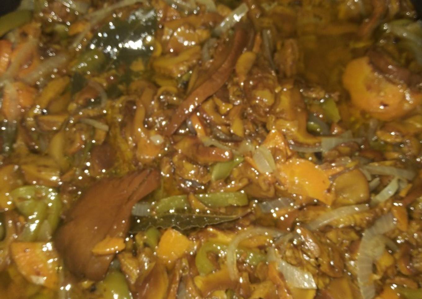 Hongos de eucalipto al escabeche
