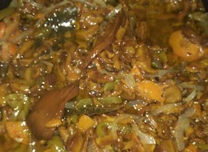 Una foto de Hongos de eucalipto al escabeche