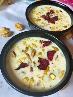 કેસર ડ્રાયફ્રુટ રબડી (Kesar Dryfruit Rabdi Recipe In Gujarati) રેસીપી મુખ્ય ફોટો