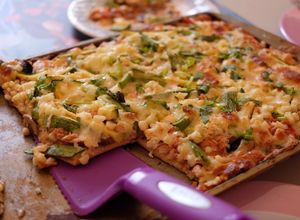 Una foto de PIZZA de Atún