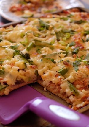 Una foto de PIZZA de Atún
