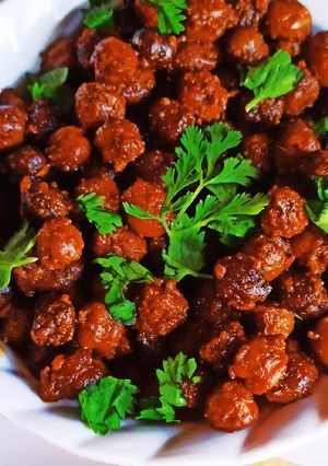 A picture of Dry Black Chickpeas (Sukhe Kale Chane).