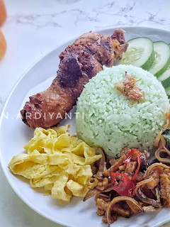 Foto resep Nasi Uduk Hijau Ricecooker