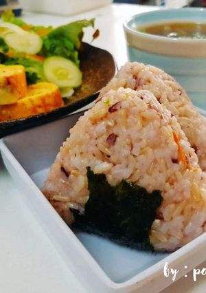 รูปของ โอนิกิริ+ไข่ม้วน