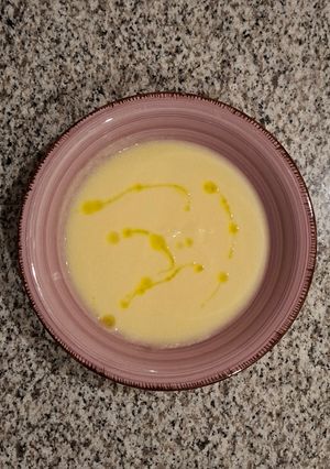 Una foto de ASTRIGENTE Crema fría de espárragos
