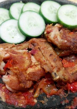 Foto resep Ayam Penyet Sambal Mentah