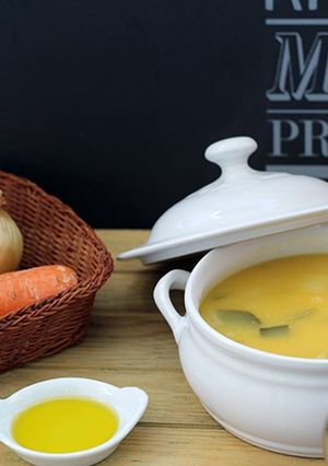 Foto de Sopa de cenoura com alho francês