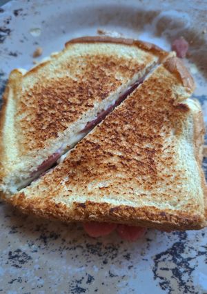 Una foto de Sándwiches de Salchicha