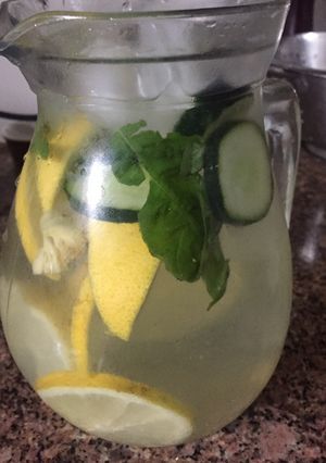 Una foto de Agua saborizada: refrescante y saludable