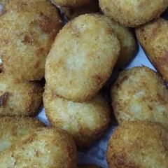 A picture of Chicken nuggets.
