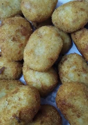 A picture of Chicken nuggets.