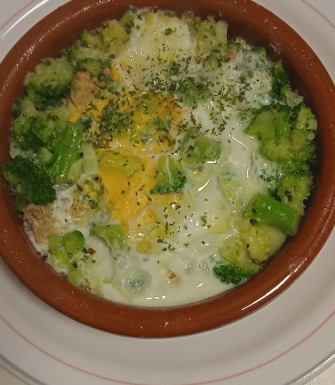Foto principal de Huevo a la cazuela con brócoli atún al orégano😋