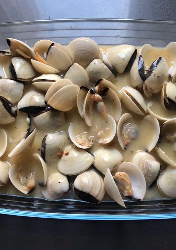 Una foto de Almejas al ajillo en Monsieur-Cuisine
