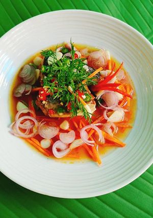 รูปของ ยำปลากระป๋อง