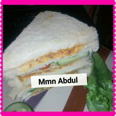 A picture of Bread sandwich.