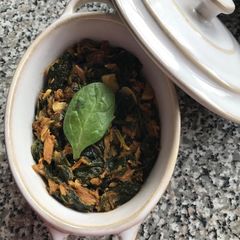 Mackerel with spinach A picture of Mackerel with spinach.