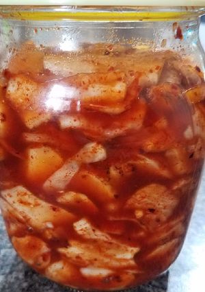 A picture of Jerusalem artichoke kimchi 泡洋姜.