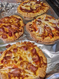 A picture of Mini Sausage Pizza.
