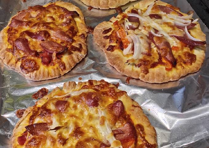 Step-by-Step Guide to Prepare Perfect Mini Sausage Pizza for Breakfast Food
