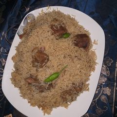 A picture of Zera chawl with beef.