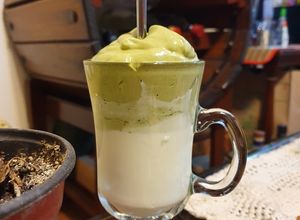Una foto de Matcha dalgona
