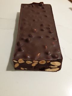 Una foto de Turrón de chocolate y avellanas Thermomix