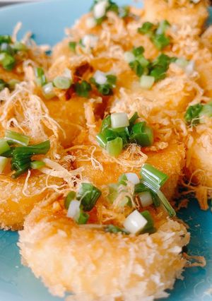 Hình của món Đậu hũ chiên chà bông béo thơm cho bữa trưa ngon miệng.