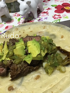 Una foto de Taco de chile y Ribeye