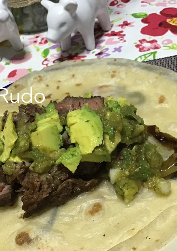 Una foto de Taco de chile y Ribeye