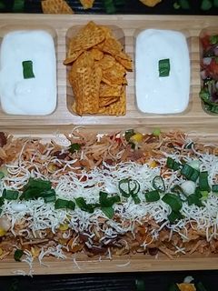 મેક્સિકન રાઈસ (Mexican Rice Recipe In Gujarati) રેસીપી મુખ્ય ફોટો