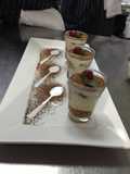 Tiramisú de frambuesas y chocolate