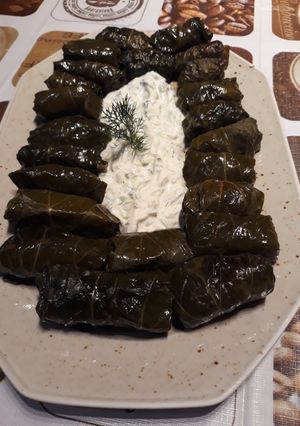 Φωτογραφία της συνταγής Σαρμαδάκια με μαυρολάχανα