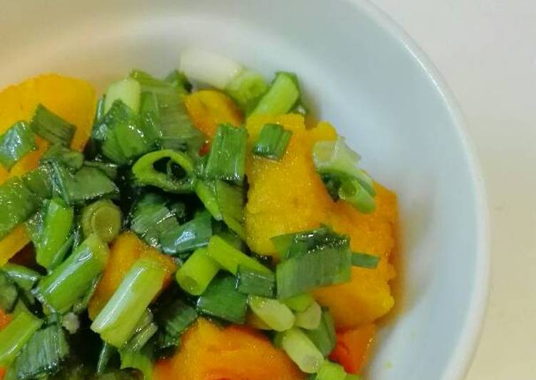 Cara Mudah Membuat Salad Kabocha dressing daun bawang Lezat Sekali