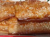 Thịt ba rọi khứa nướng mè