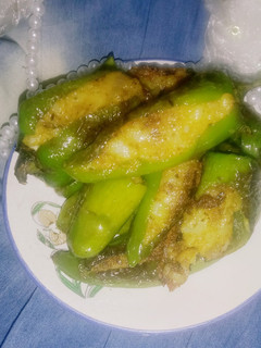 भरवा मिर्ची (bharwan mirchi recipe in Hindi) रेसिपी मुख्य फोटो