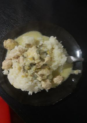 Una foto de Pollo al verdeo