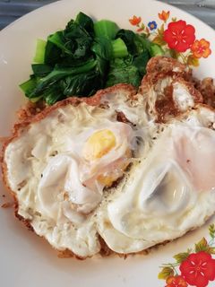 รูปของ ข้าวผัดน้ำพริกปลาย่าง