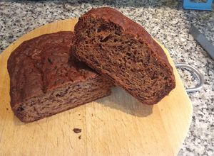 Una foto de Bizcocho de plátanos y chocolate sin gluten en Amasadora