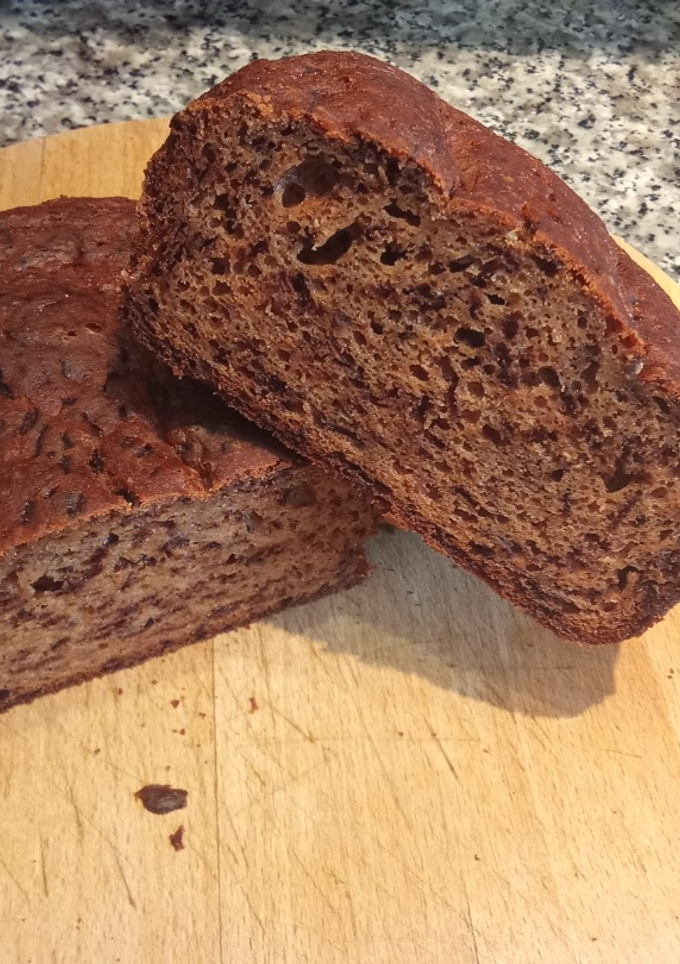Una foto de Bizcocho de plátanos y chocolate sin gluten en Amasadora
