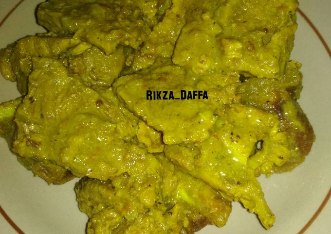 Cara Gampang Membuat Daging Sapi Bumbu Kuning, Bikin Ngiler