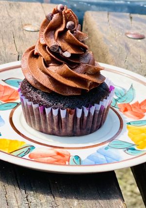 O poză a rețetei Chocolate Buttercream Cupcakes.