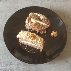 A picture of Walnut Cake.