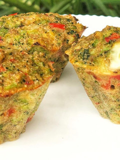 ब्रोकली मफिंस (Broccoli Muffins recipe in hindi) रेसिपी मुख्य फोटो