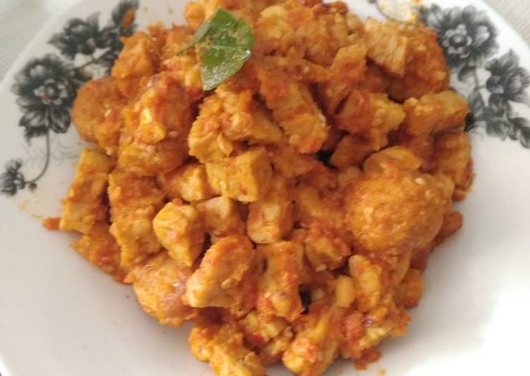 Tempe dan telur puyuh balado