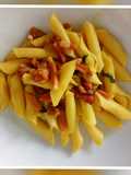 Garganelli con speck, finferli e zafferano