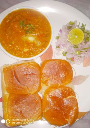 A picture of Pav Bhaji.