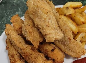 Una foto de Bastones de pollo crispy a la mostaza🍗❤️‍🔥