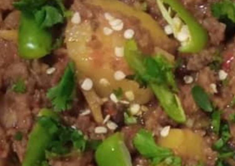 How to Make Speedy Qeema aloo