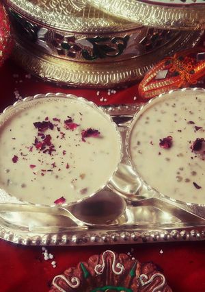 गुलकंद सागो खीर (Gulkand sago kheer recipe in Hindi) रेसिपी मुख्य फोटो