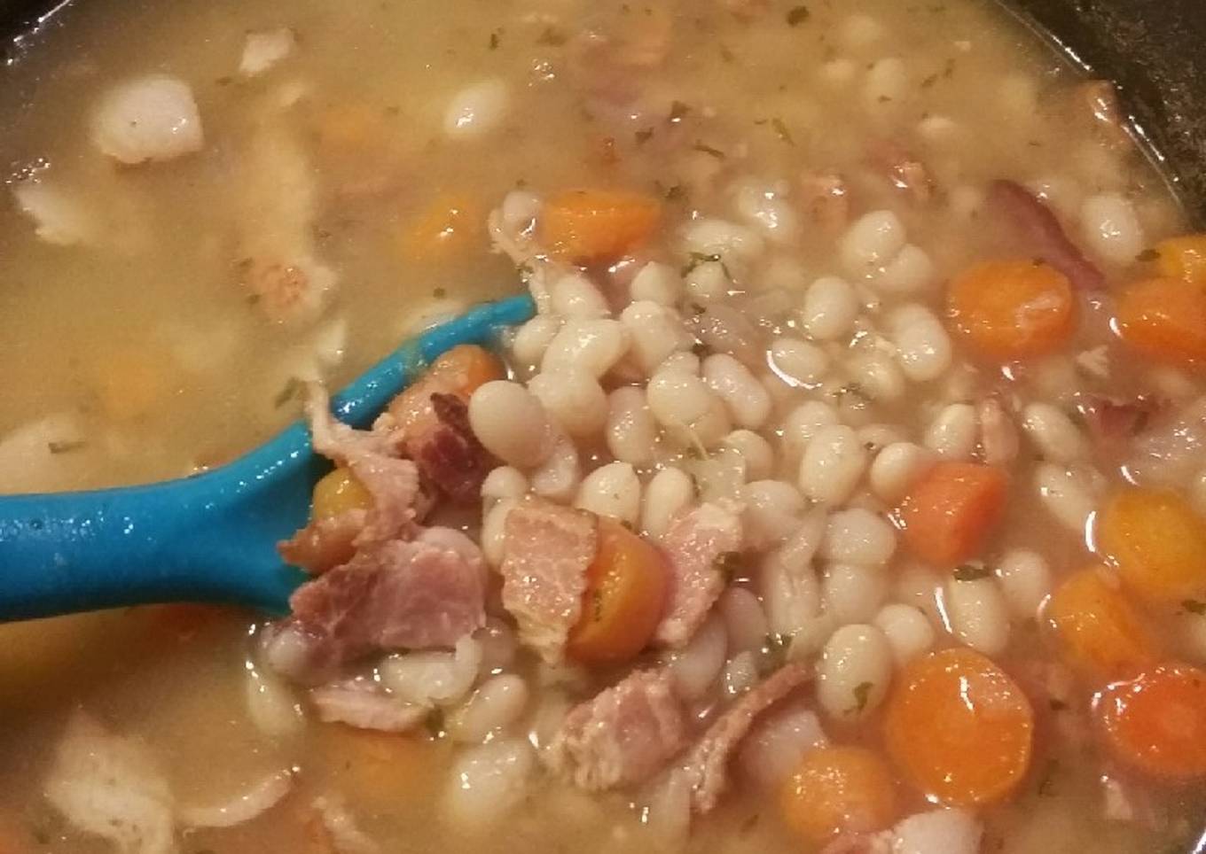 Navy Bean & Bacon Soup